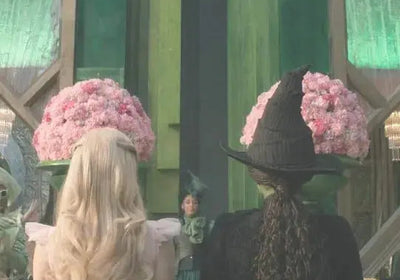Elphaba et Glinda de dos