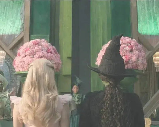 Elphaba et Glinda de dos