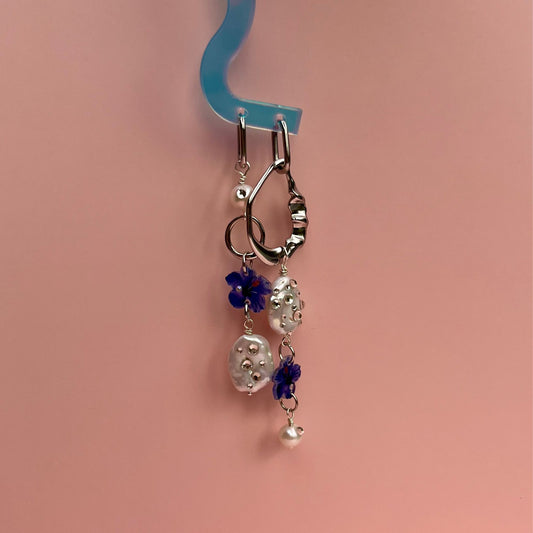 boucle d'oreille charm hibiscus fait main 