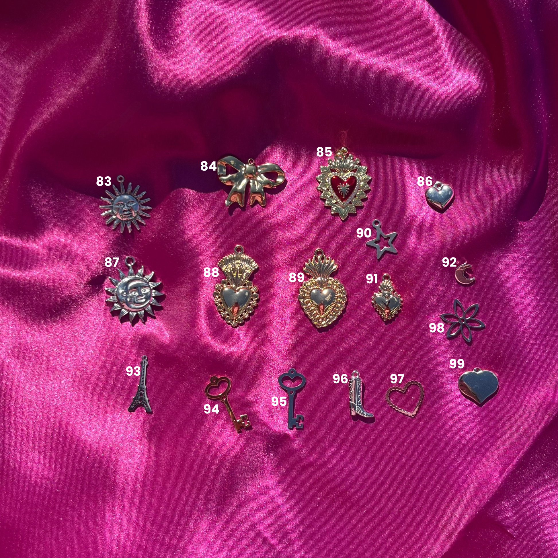 charms, breloques lodzé, thème coeur sacré, soleil, clé, tour eiffel, doré et argenté, acier inoxydable