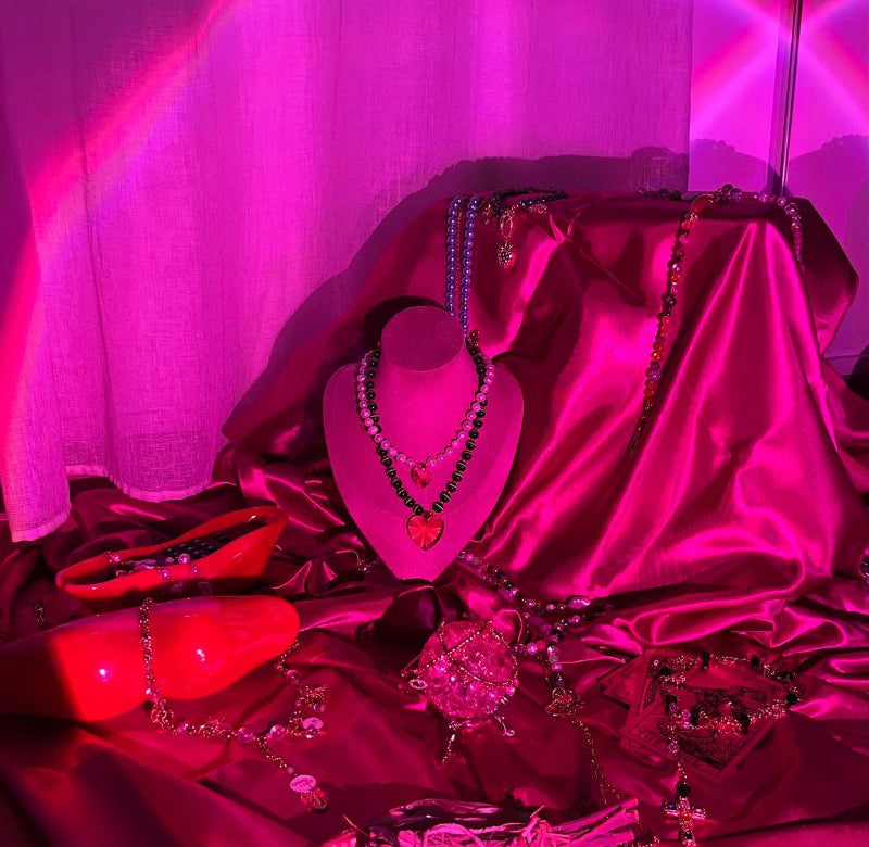 collection de colliers, bracelets, boucles d'oreilles Lodzé fait main en France