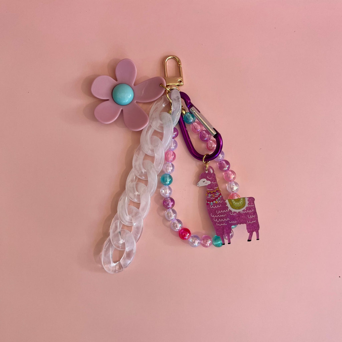 Grigri de sac Alpaca My Bags Lodzé, charm lama rose et fleur pop Y2K